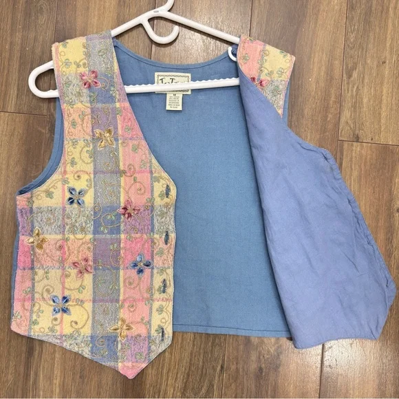 TanTrums vintage Y2K 1990s Embroidered Floral Patchwork Vest in Pastel Stripes M - Picture 9 of 9